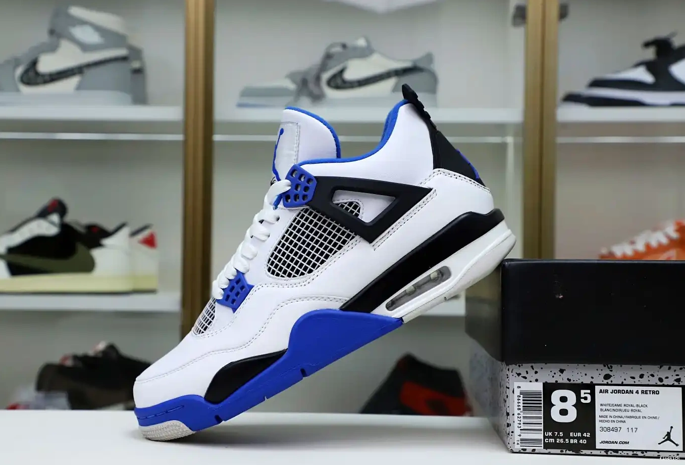 4 RETRO AIR JORDAN MOTORSPORTS 0510